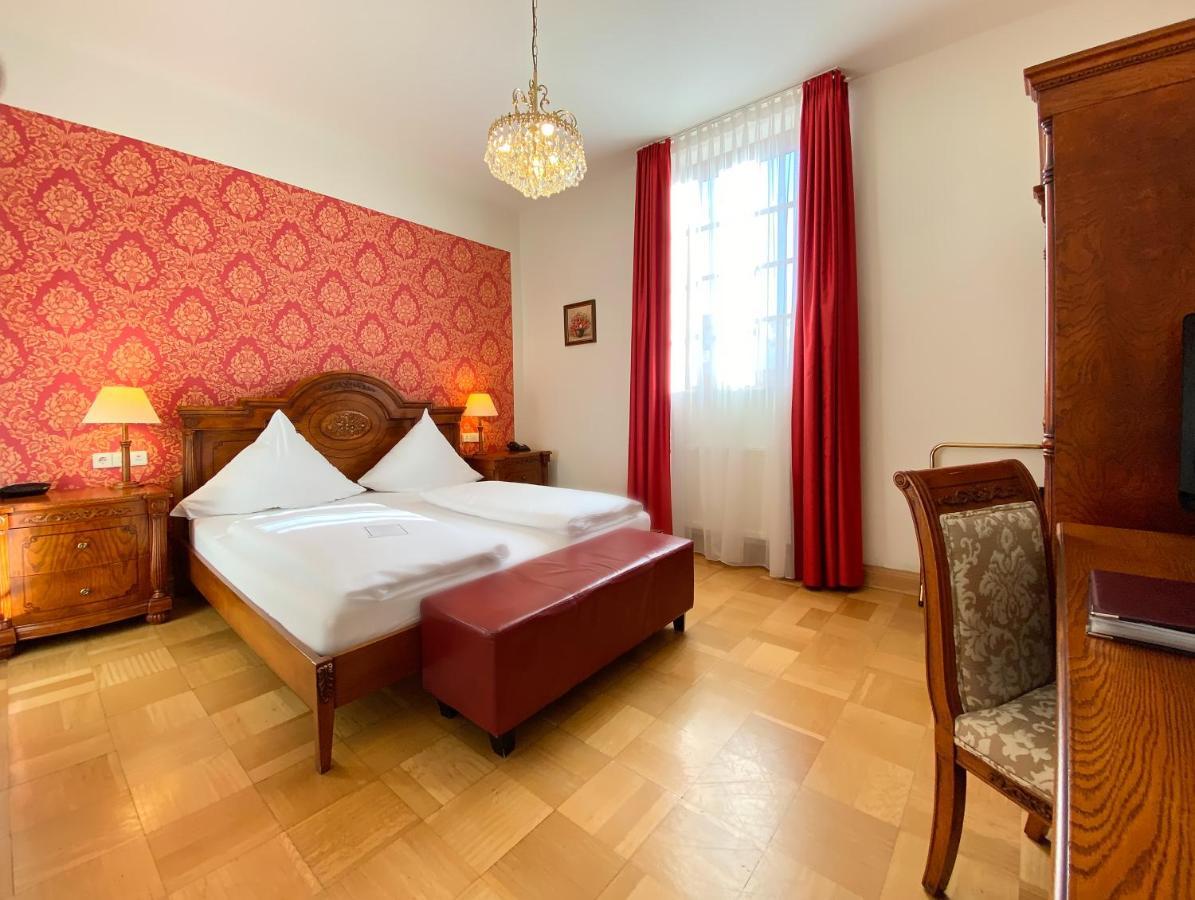Hotel Rathausgloeckel 4*