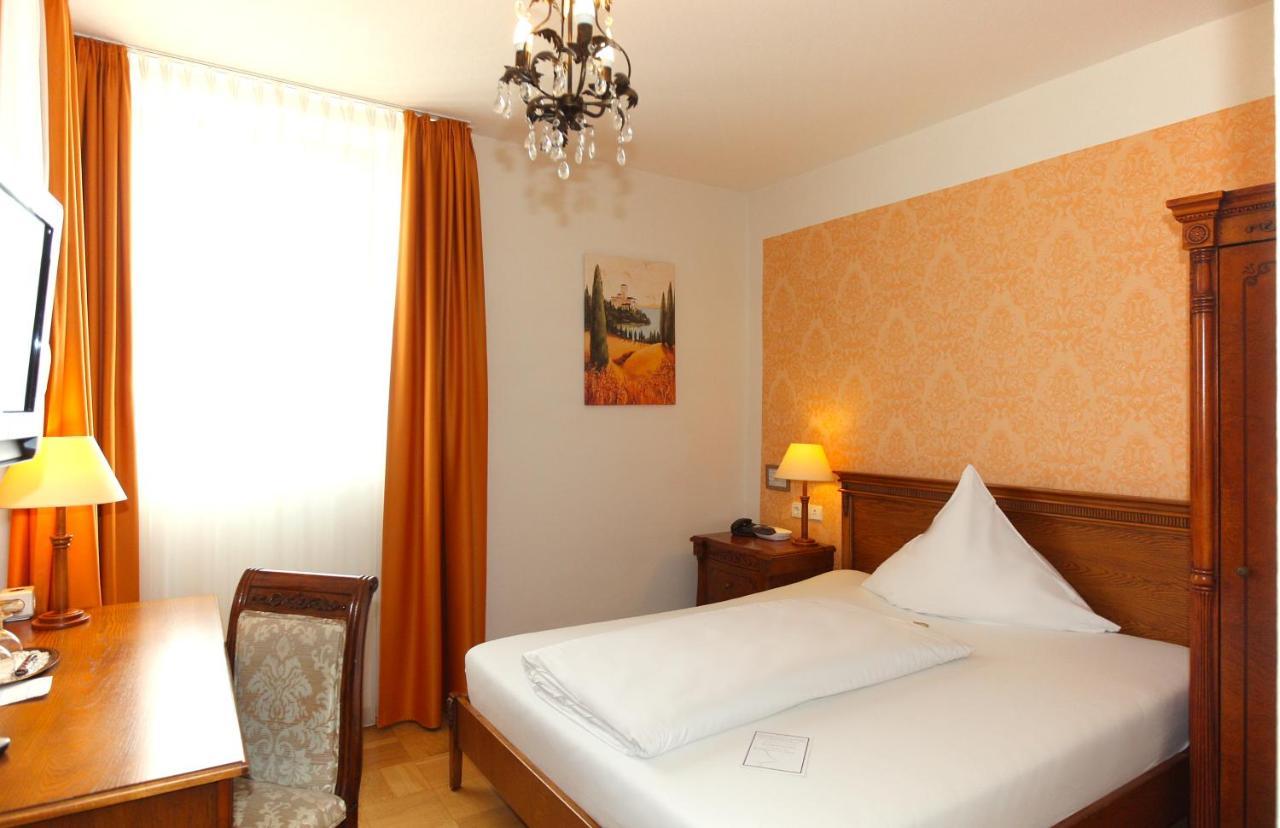 Rathausgloeckel 4* Baden-Baden