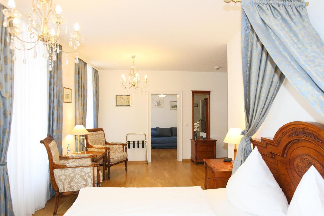 Hotel Rathausglockel 4*