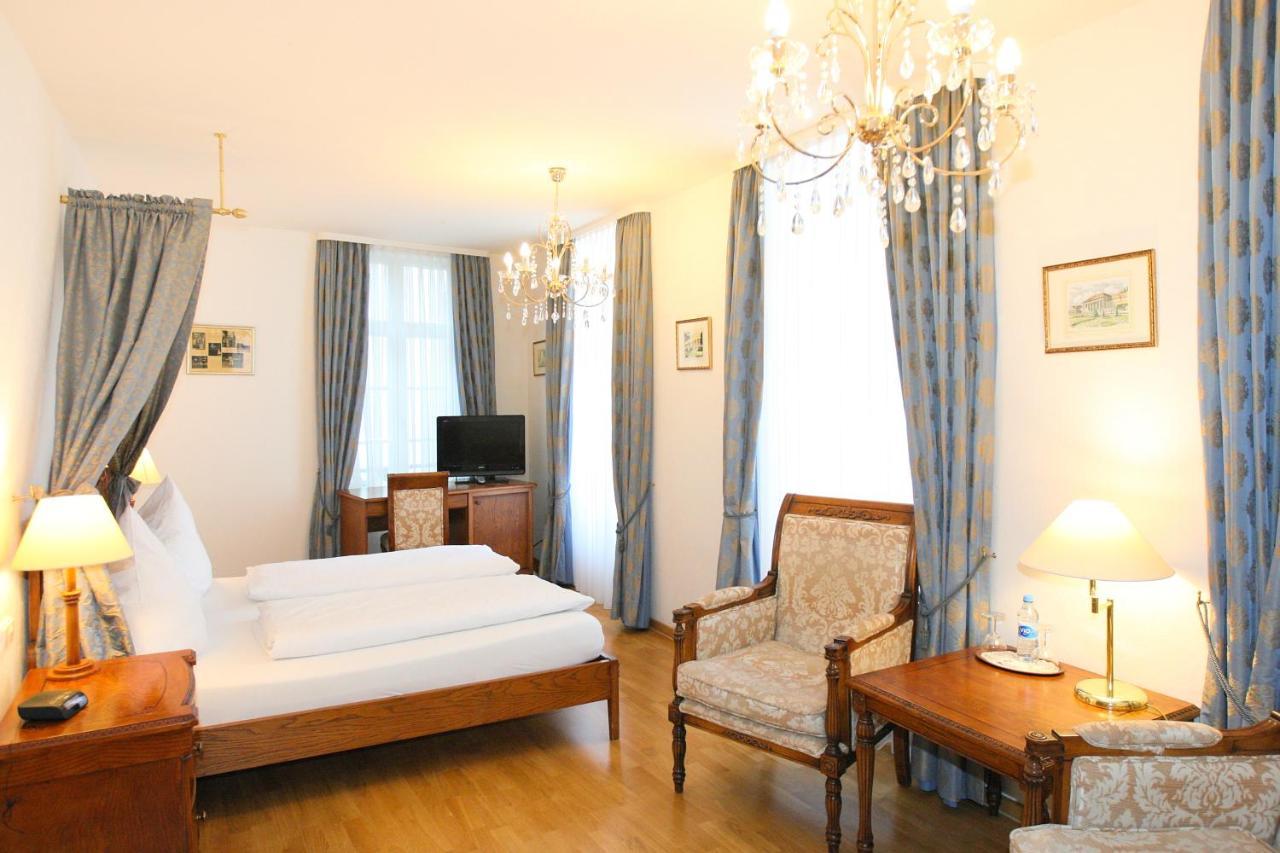 Hotel Rathausglockel 4*